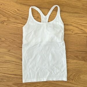 Lululemon Ebb to street tank